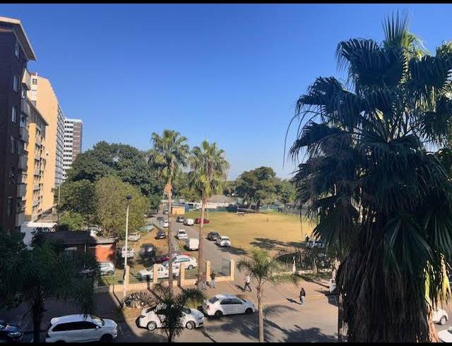 2 BEDROOM APARTMENT FOR SALE IN DURBAN CBD